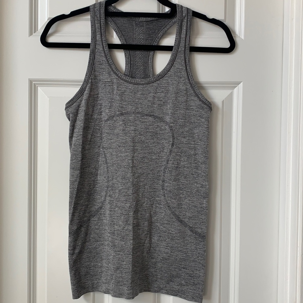 Lululemon sparkle swiftly sz 6